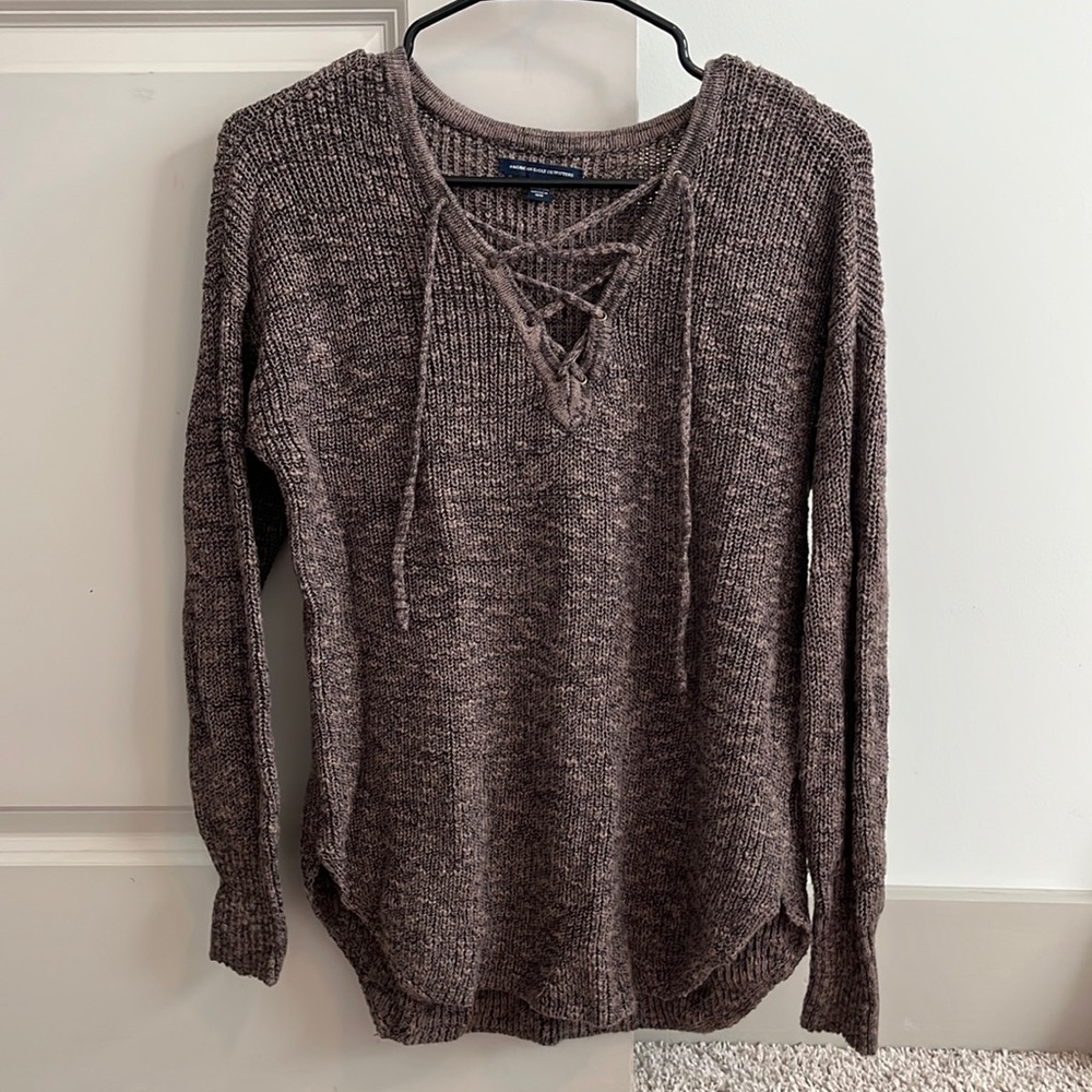 AMERICAN EAGLE V NECK LACE UP SWEATER